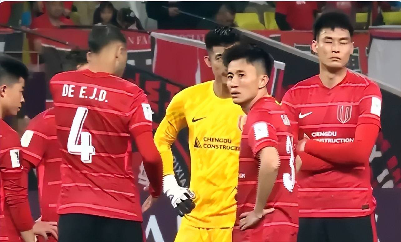 关于赛前曼联内部沟通——中超节点到来，赛场秩序良好，临场指挥获称赞的信息