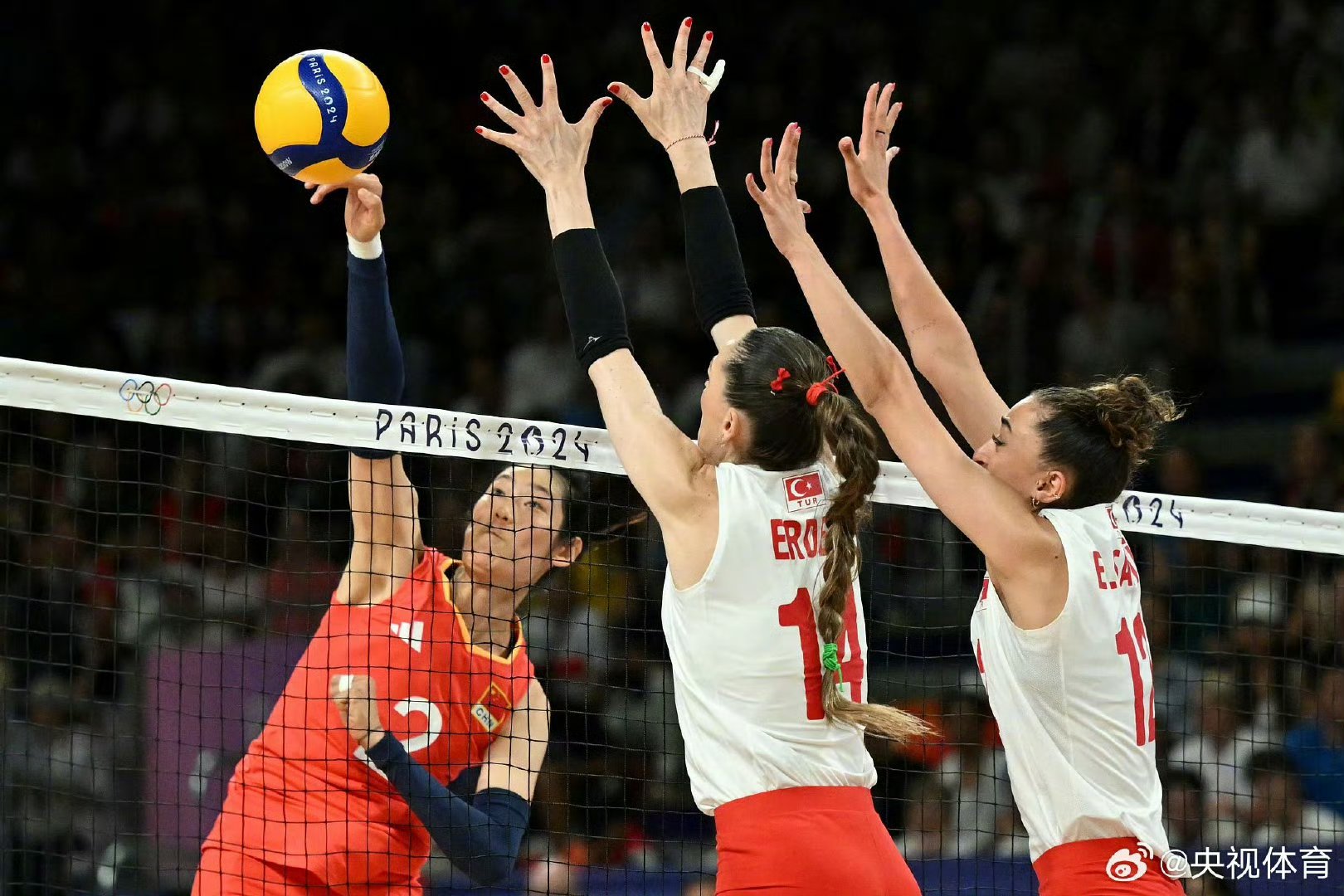 关于转折点！巴黎圣日耳曼遗憾出局，NBA总决赛冲刺阶段攻防权衡，更衣室稳定，医务组通报恢复的信息-爱游戏ayx体育电竞